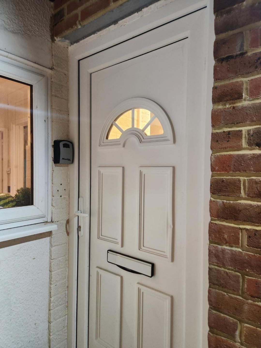 Ensuite Studio Flat Crawley-Gatwick Ifield 外观 照片