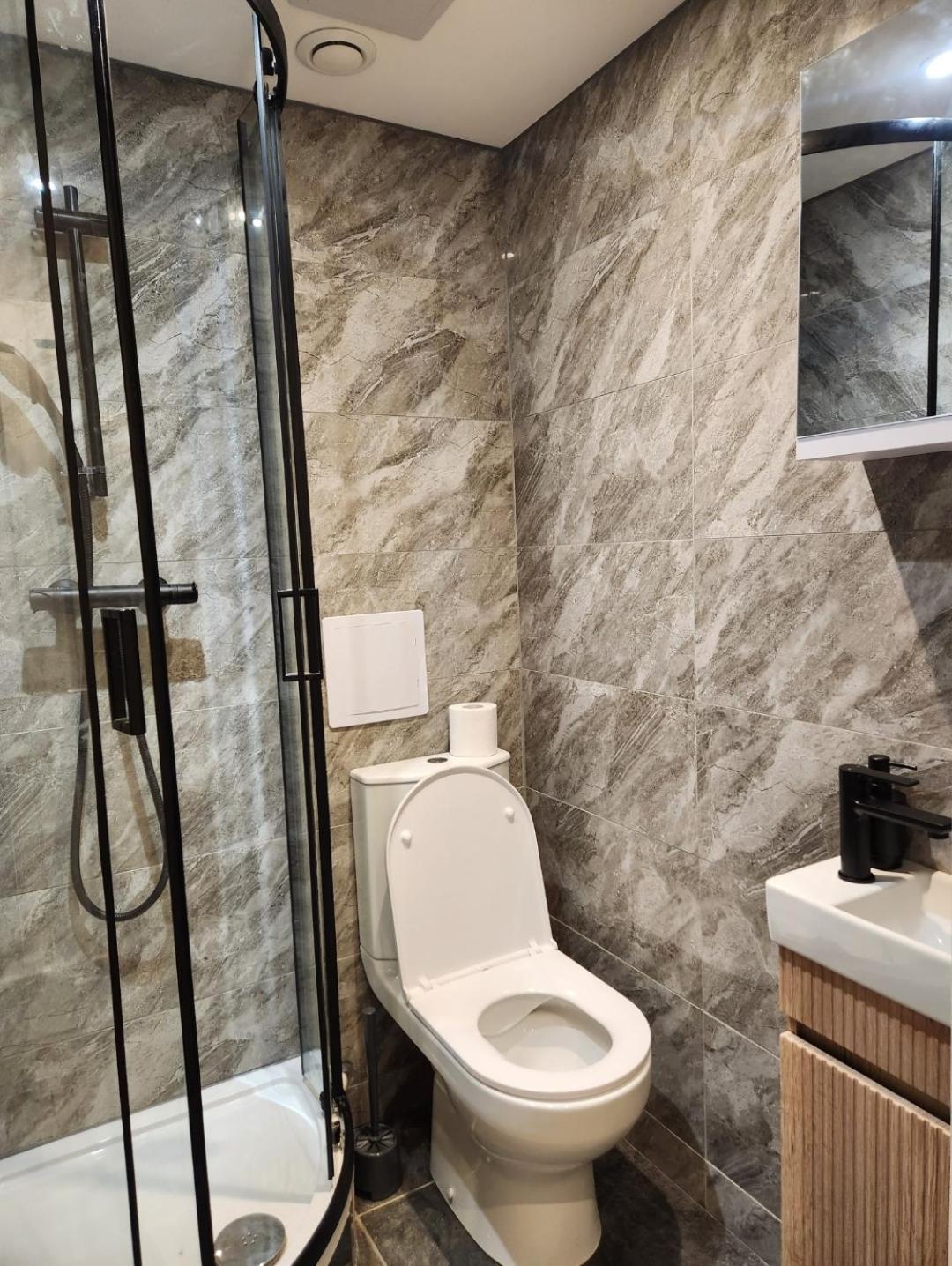 Ensuite Studio Flat Crawley-Gatwick Ifield 外观 照片